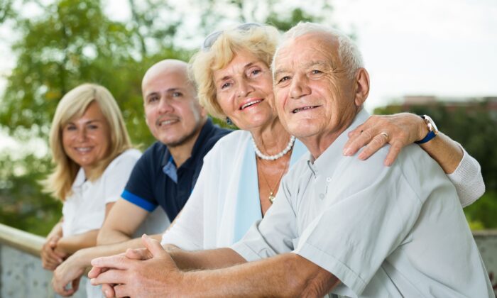 Selon les chercheurs, les personnes qui s'attendent à de bonnes choses ont plus de chances de vivre longtemps. (Iakov Filimonov/Shutterstock)