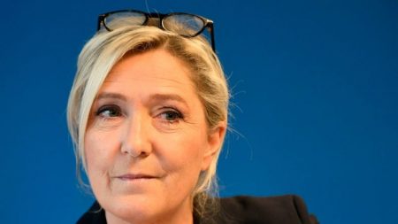 Marine Le Pen « réfléchit » à abandonner la tête du RN à l’approche des présidentielles de 2022