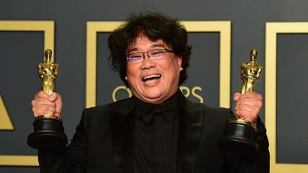 Le film sud-coréen « Parasite » entre dans la légende des Oscars