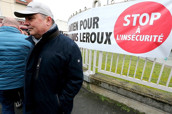 Un des 600 agriculteurs venus soutenir Jean-Louis Leroux devant la cour d'appel de Reims le 13 février 2020. (FRANCOIS NASCIMBENI/AFP via Getty Images)