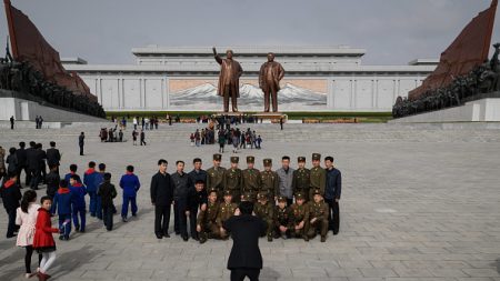 Corée du Nord: Première apparition publique de Kim Jong Un en trois semaines