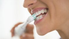 6 façons naturelles d’avoir des dents plus blanches