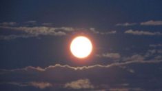 Une éclatante « Super Lune » appelée « Lune de ver » illuminera le ciel ce 9 mars