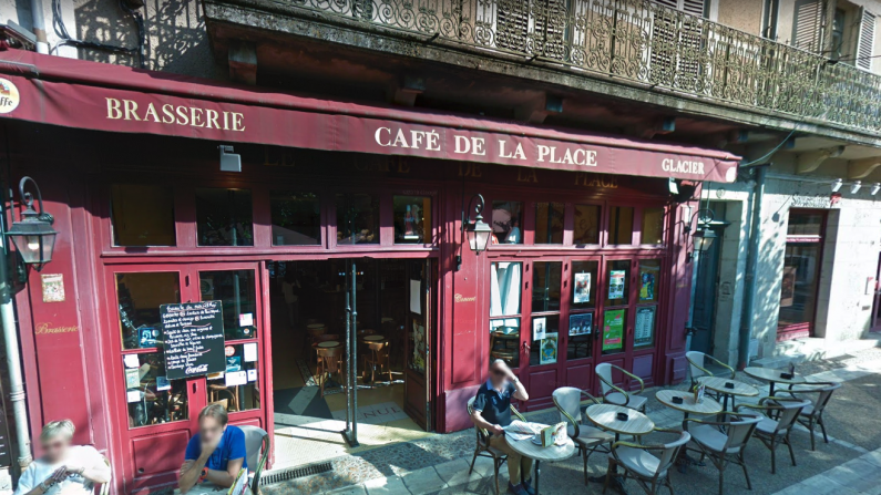 Le Café de la Place est un restaurant bien connu du centre historique de Périgueux. (Capture d'écran/Google Maps)