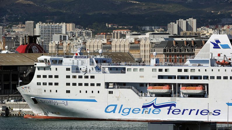 Un navire de la compagnie maritime Algerie Ferries à Marseille (Photo GERARD JULIEN/AFP via Getty Images)