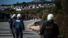 Grèce : l’afflux de migrants à Lesbos provoque la colère des habitants