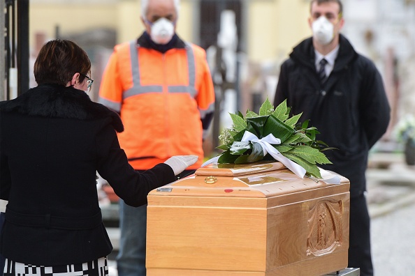 Des nouvelles  dérogations au droit funéraire ont été prises par le gouvernement. (Photo : PIERO CRUCIATTI/AFP via Getty Images)