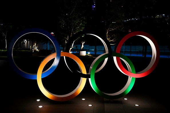 Le Comité international olympique a subi des pressions pour accélérer sa décision de reporter les Jeux de Tokyo le 24 mars, les athlètes critiquant le délai de quatre semaines et les États-Unis se sont joints aux appels pour retarder la compétition. (Photo : CHARLY TRIBALLEAU/AFP via Getty Images)