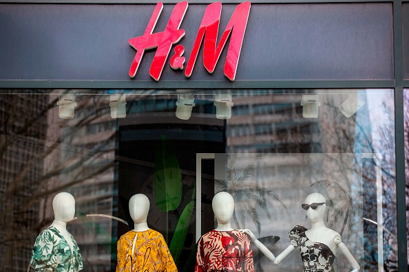 La boutique de la société suédoise de vêtements H&M à Berlin le 29 mars 2020. (Photo : ODD ANDERSEN/AFP via Getty Images)