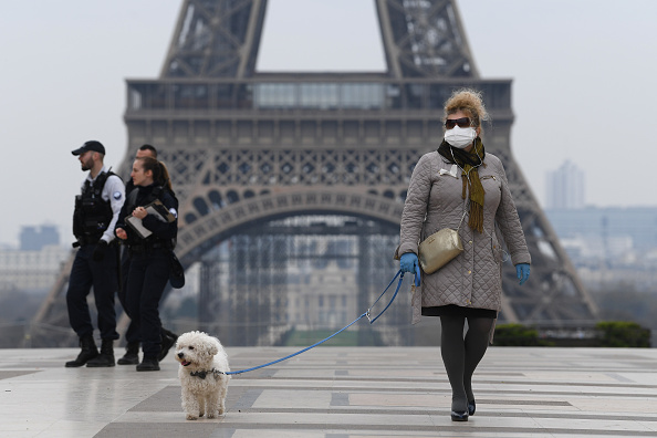 La France est officiellement en état d'urgence sanitaire pour deux mois. (Photo : Pascal Le Segretain/Getty Images)