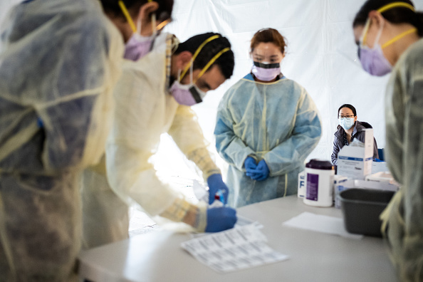 L'hôpital ajoute de nouveaux protocoles et un nouveau triage pour lutter contre le coronavirus. Photo Misha Friedman/Getty Images.