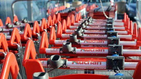 Rennes: un homme sans vie retrouvé brûlé dans un chariot de supermarché