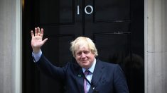 Boris Johnson testé positif au virus du PCC avec de « légers symptômes » 