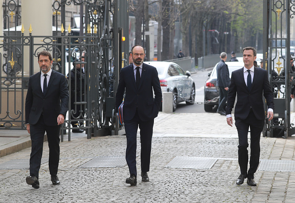 Le ministre de l'Intérieur Christophe Castaner, le Premier ministre Édouard Philippe et le ministre de la Santé Olivier Véran. (Photo : LUDOVIC MARIN/AFP via Getty Images)