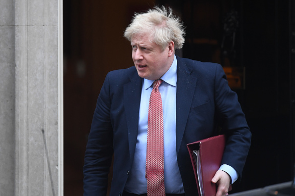 Le Premier ministre Boris Johnson quitte le 10 Downing Street le 25 mars 2020 à Londres, en Angleterre.(Photo : Peter Summers/Getty Images)