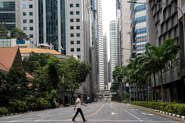 Singapour fait face à une deuxième vague de pandémie du virus du PCC depuis le début du mois d'avril. (Photo : Ore Huiying/Getty Images)