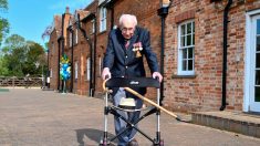 Nouvel héros des Britanniques, « Captain Tom » fête ses 100 ans