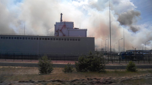 Un incendie de forêt s'est déclaré dans la zone d'exclusion autour de la centrale nucléaire de Tchernobyl. (Photo : NATALKA LEVINA/AFP via Getty Images)