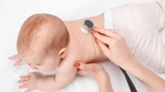 Un « bébé miracle » de 6 mois souffrant de graves problèmes cardiaques et pulmonaires survit au virus du PCC