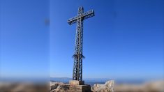 Hérault : la célèbre croix du pic Saint-Loup saccagée et coupée en deux par des vandales