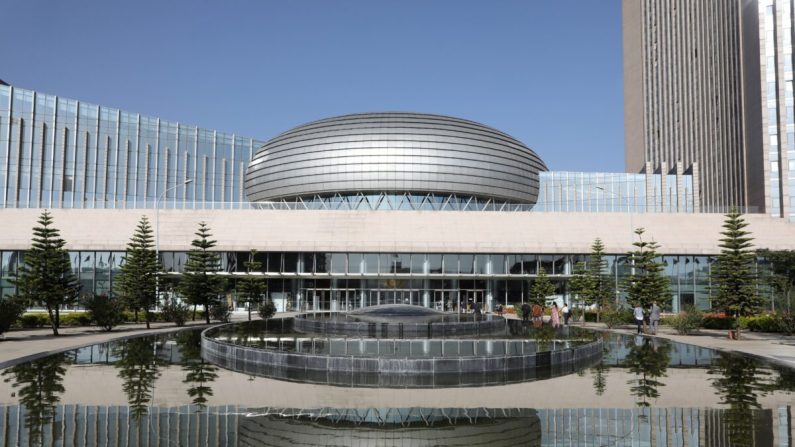 La façade du siège de l'Union africaine à Addis-Abeba le 13 mars 2019. (Ludovic Marin/AFP via Getty Images)