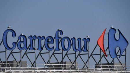 Une employée de Carrefour partage sa prime exceptionnelle de 1.000 euros avec les soignants