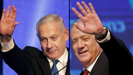Après 500 jours de crise, Israël se dote d’un gouvernement d’union