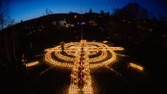 Allemagne: des milliers de bougies pour les morts du Covid-19