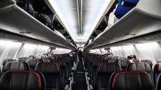 Les compagnies aériennes préviennent que la distanciation à bord ferait grimper le prix des billets