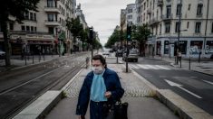 Lyon : les masques offerts par la Ville font couler beaucoup d’encre chez les citoyens qui oscillent entre indignation et indulgence