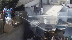 Pakistan: un avion de ligne s’écrase à Karachi sur un quartier résidentiel