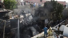 « Il y avait des cris partout » raconte un survivant du crash aérien au Pakistan qui a fait 97 morts