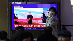 Corée du Nord: Kim Jong Un réapparaît en public après trois semaines