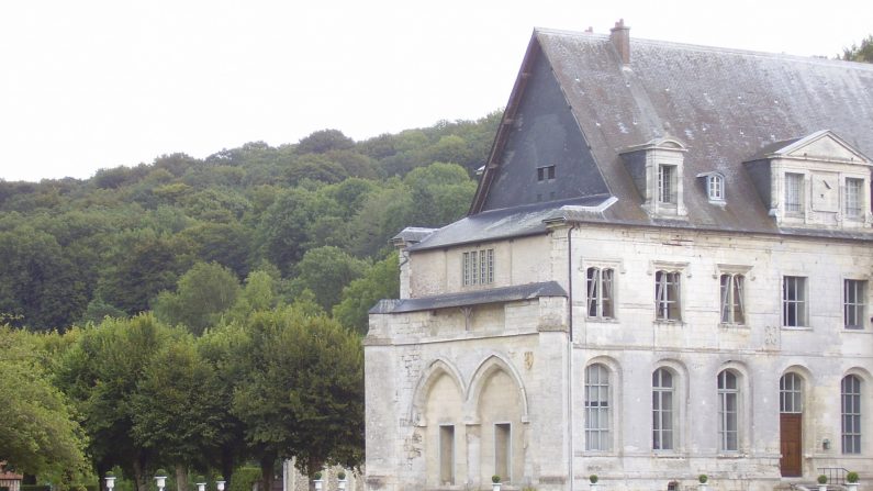 Abbaye de Saint-Wandrille de Fontenelle 2008 (Wikipédia)