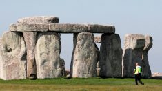 Les archéologues découvrent une nouvelle structure circulaire préhistorique immense près de Stonehenge