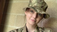 Une jeune infirmière militaire et mannequin se prépare pour le concours de Miss Angleterre: «Vous pouvez être une fille qui fait les deux»
