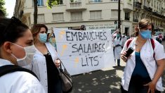 « Un vrai salaire, pas une médaille » : les soignants de retour dans la rue mardi