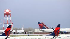Transport aérien: Washington prêt à infléchir sa position