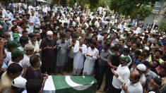 Pakistan : entre catastrophe aérienne et coronavirus, le  difficile deuil des familles de victimes