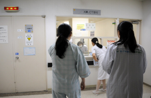 -Illustration- Un hôpital au japon, malgré son grand âge, Tomisaku Kawasaki est resté longtemps actif au sein de la communauté médicale nippone. Photo TOSHIFUMI KITAMURA / AFP via Getty Images