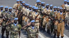 Deux casques bleus tués au Mali par des hommes armés dans le Nord