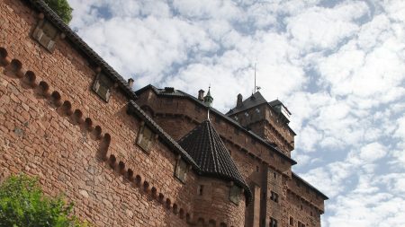 Strasbourg : il reproduit les châteaux-forts d’Alsace en Lego