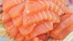 Listeria : rappel de lardons de saumon contaminé vendu chez Carrefour, magasins U et Casino