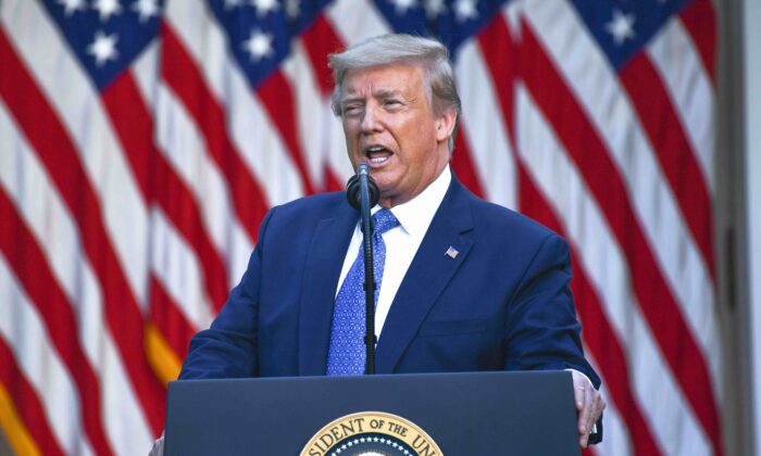 Le président américain Donald Trump prononce un discours devant les médias, dans la roseraie de la Maison-Blanche à Washington, le 1er juin 2020. (Brendan Smialowski/AFP via Getty Images)