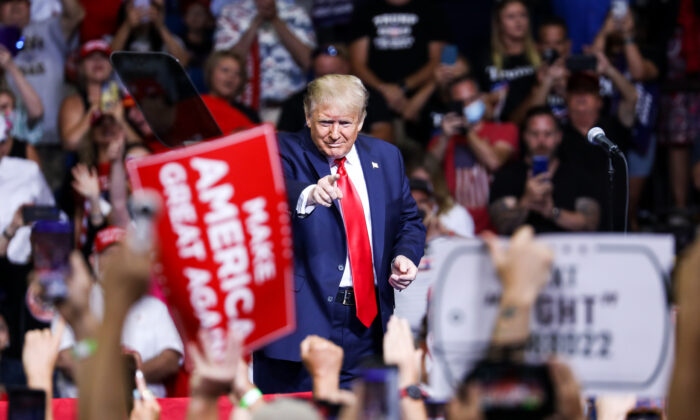 Donald Trump lors d'un rassemblement électoral à Tulsa, Oklahoma, le 19 juin 2020 (Charlotte Cuthbertson/Epoch Times)