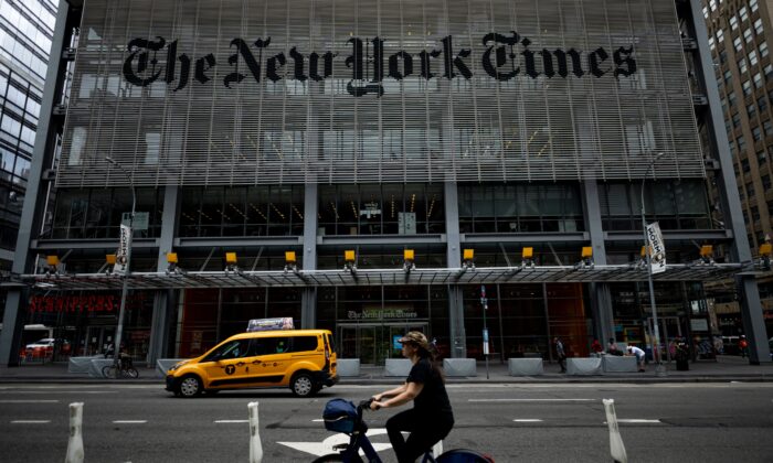 Le bâtiment du New York Times photographié le 30 juin 2020 à New York. (JOHANNES EISELE/AFP via Getty Images)