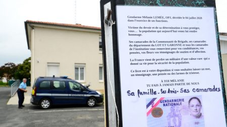 [Vidéo] Lot-et-Garonne: marche blanche en l’honneur de Mélanie Lemée la gendarme de 25 ans, tuée par un chauffard multirécidiviste