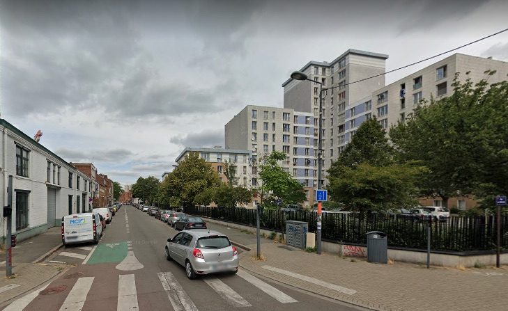 Vue de la rue Jean Jaurès, dans le quartier des Moulins, à Lille. Crédit : Google Maps.  