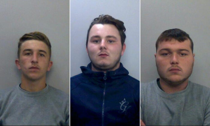(G-D) Jessie Cole, Albert Bowers et Henry Long, qui ont été condamnés pour avoir tué le policier Andrew Harper à Berkshire, au Royaume-Uni, le 15 août 2019. (Police de Thames Valley)