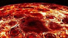 La NASA partage une image incroyable des cyclones polaires de Jupiter, et cela ressemble à une « pizza au poivron »